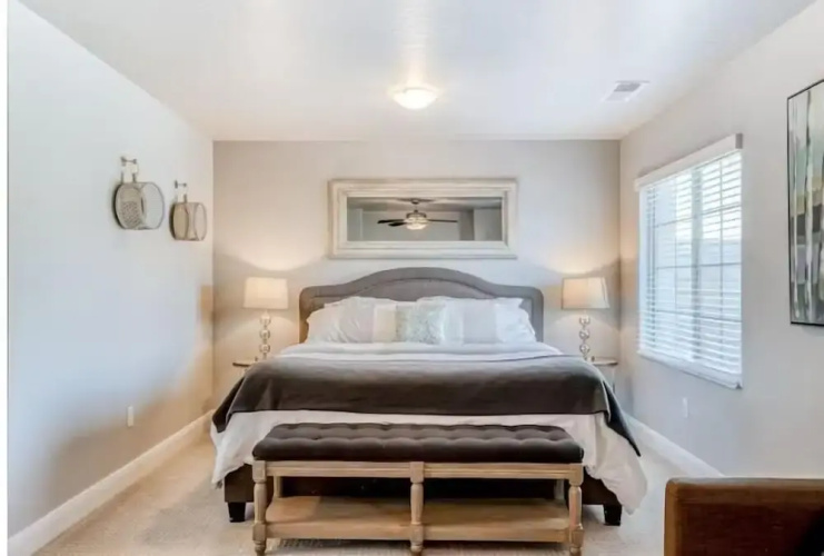 The Modern Villa - Pet Friendly 3 Bedroom Townhouse