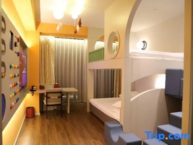 Standard Family room