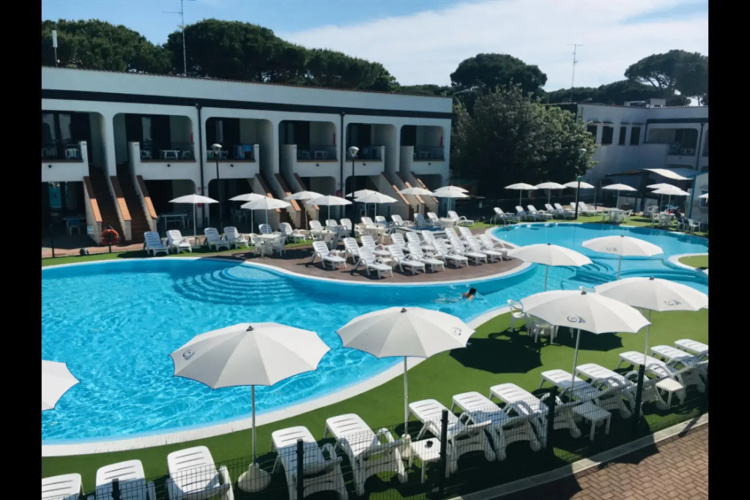 Bahia 6 Pers in Lido di Spina