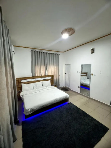 Dee Os' Hotel
