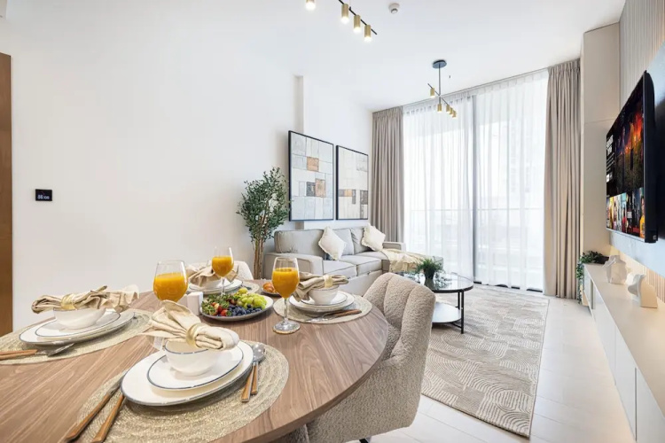 Binghatti Suites by Hostiva - City View