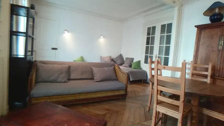 Saint Michel Free Parking Apartments - Image 14