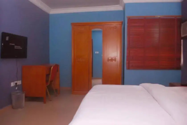 Hillberry Suites