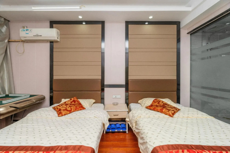 Crown Business Express Hotel