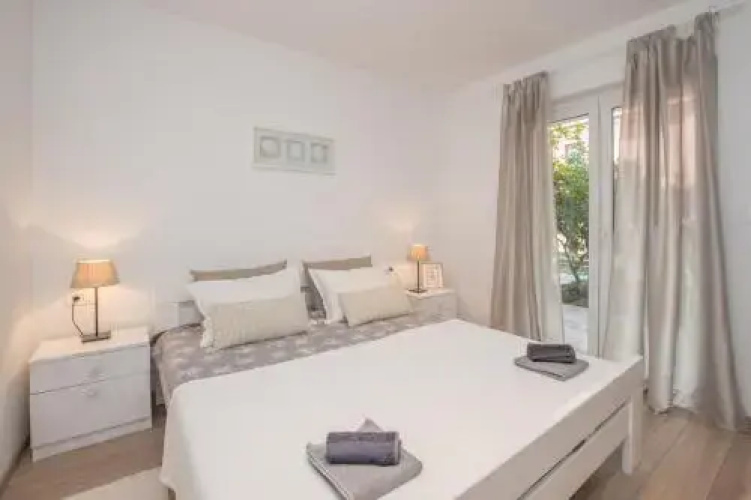 Apartments Lirio