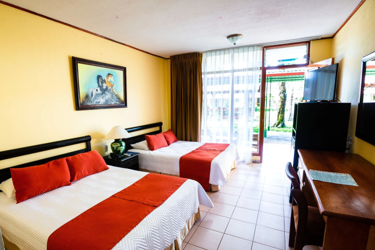 Hotel Amapola Resort