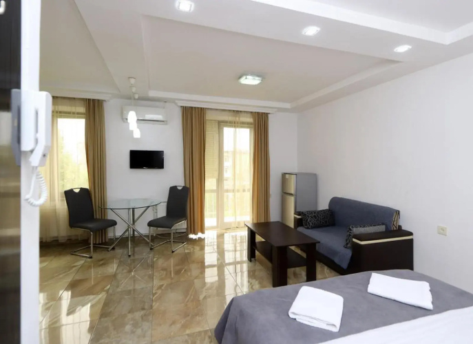 Apartaments on Komitas 20