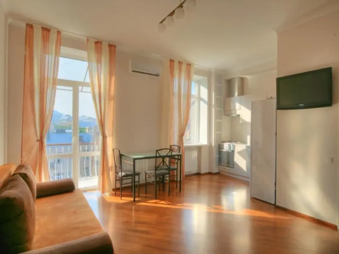 1 Bedroom Apartment