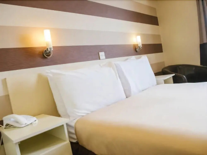 Doric Hotel