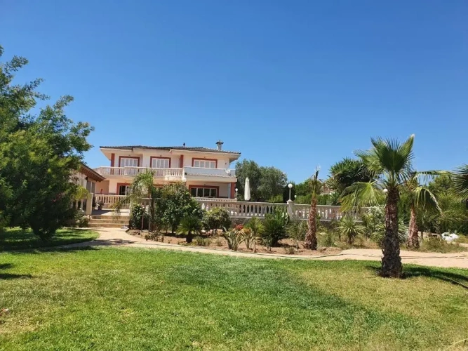 Villa