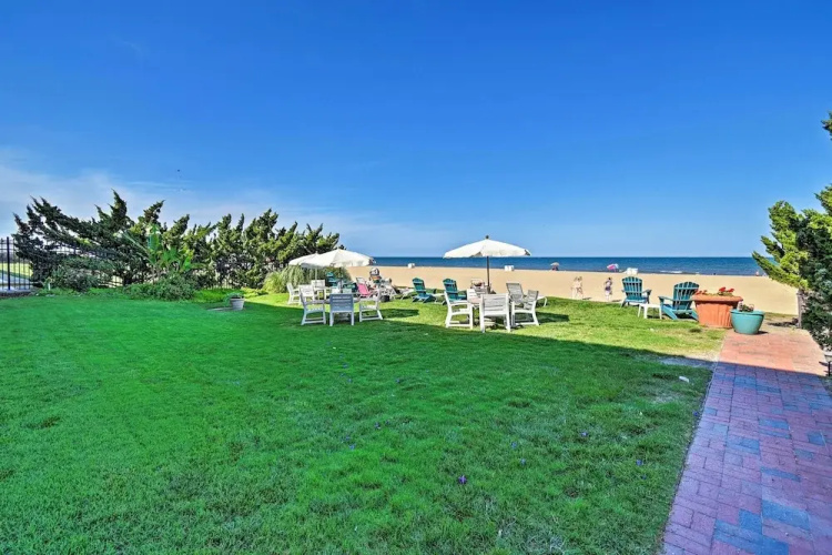 Oceanfront Resort Studio on Virginia Beach!