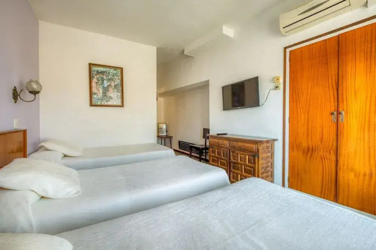 Hostal El Roser