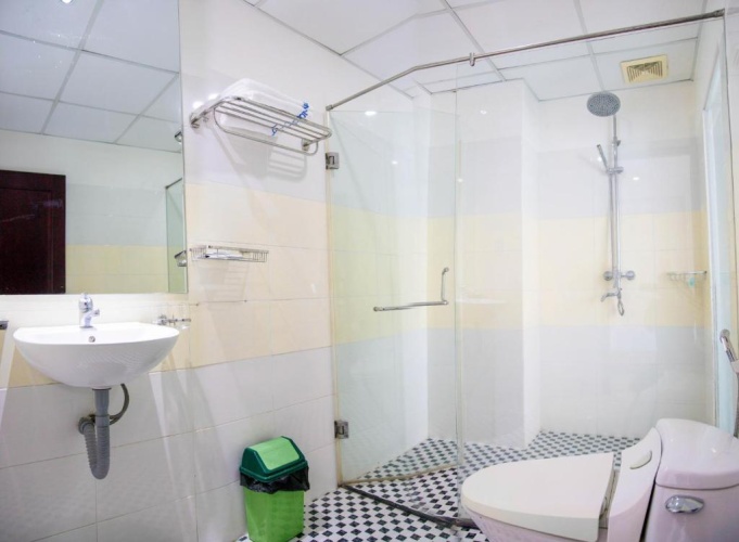 Suite with city view