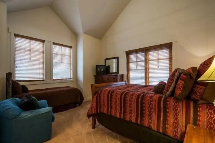 Updated Town Pointe by Park City Vacations