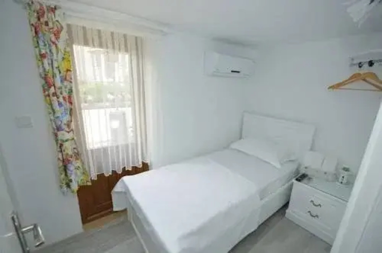 Reçel Hotel Alaçatı