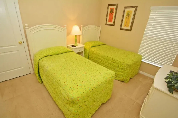 146EP Rainbow s End 4 Br Villa by RedAwning