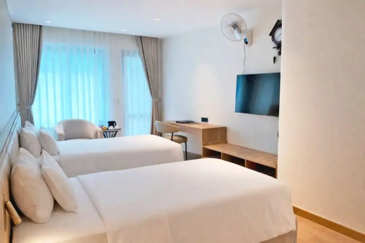 Premium Double room with city view