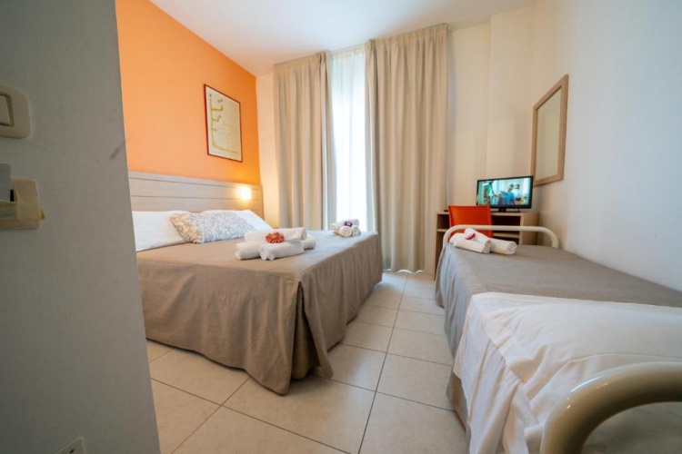 Classic Triple room