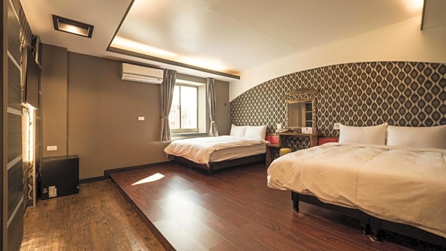 Deluxe Quadruple room