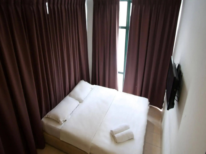 Place2Stay - Airport