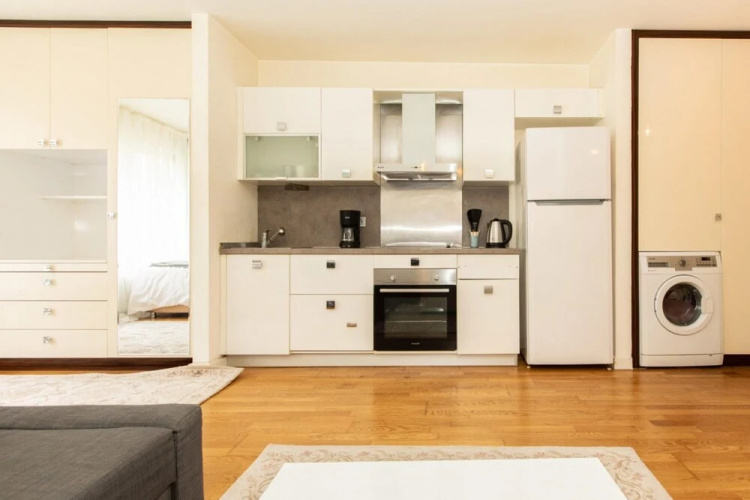 Central Studio Flat With Shared Pool in Sisli