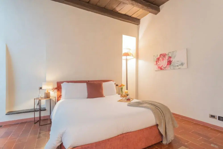 Pantero Apartment by Rent all Como
