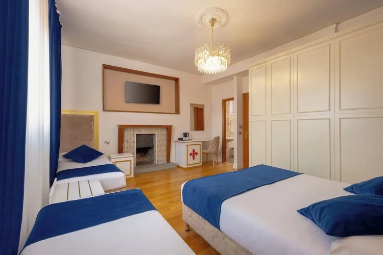 Classic Quadruple room