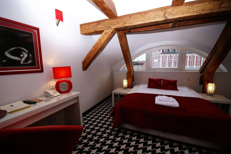 Hotel Kolegiacki