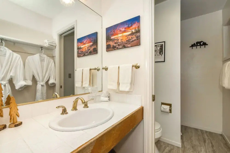 Donner Lake Inn