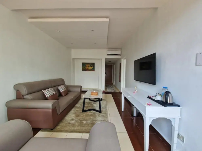 Cristal Itsandra Beach Hotel