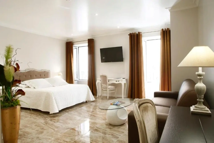 Quadruple Suite