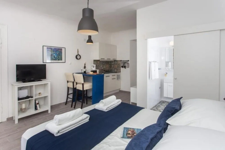 Apartment Mansion Center