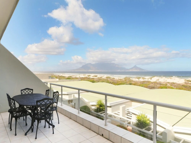 Dolphin Beach H103