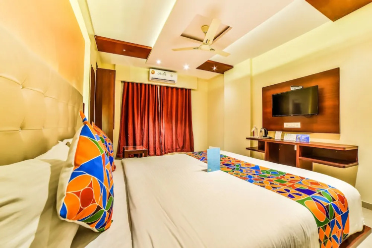 FabExpress Malad Residency