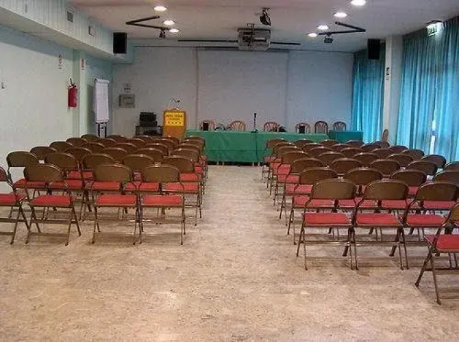 Hotel Cesari