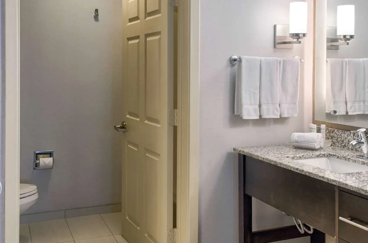 2 Bedrooms Double Suite
