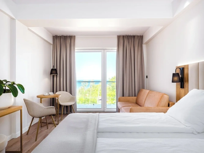 Standard room with sea view