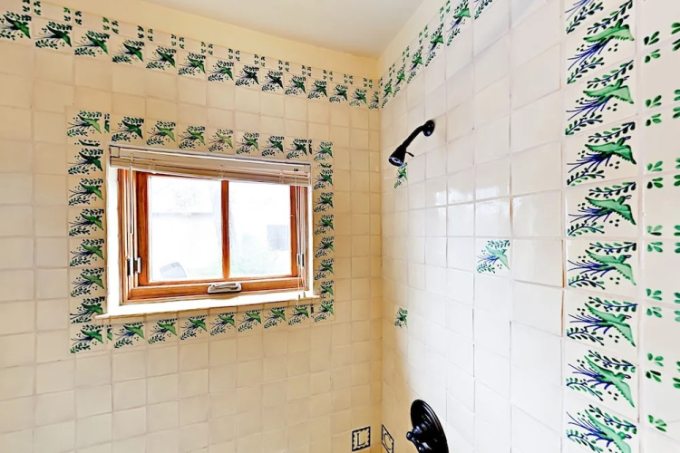 211 Beimer St Home 3 Bedrooms 2 Bathrooms Home