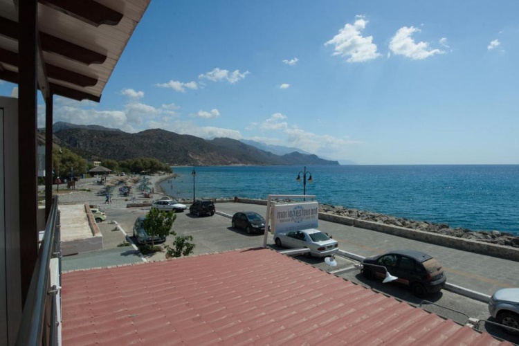Standard Twin room with sea view