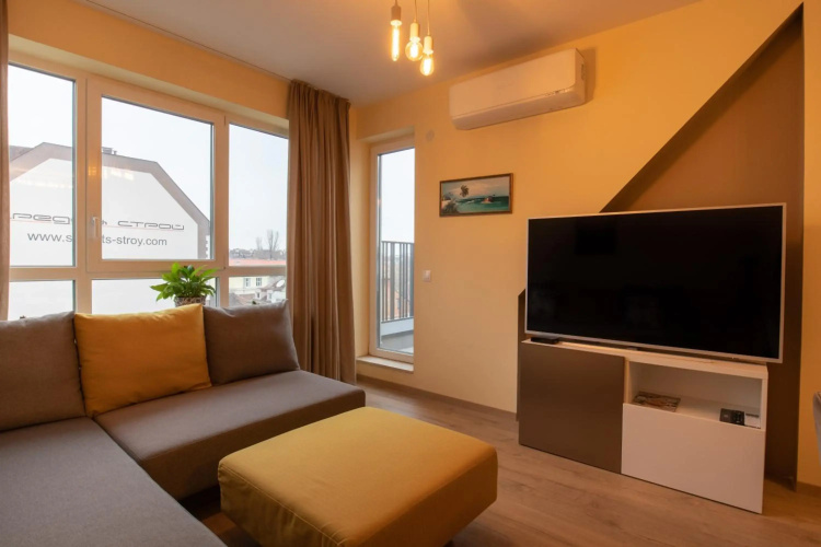 Apartment City View 2