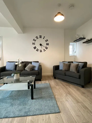 Host Stay Waterfront