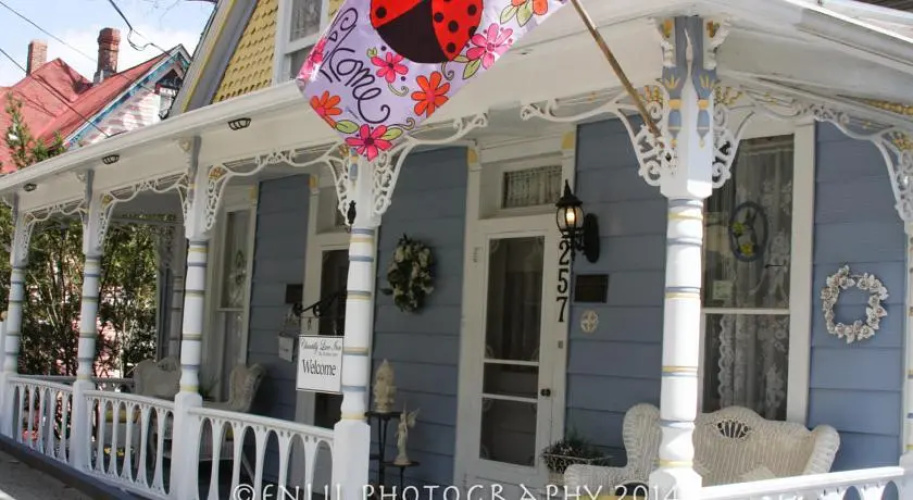 Chantilly Lace Inn