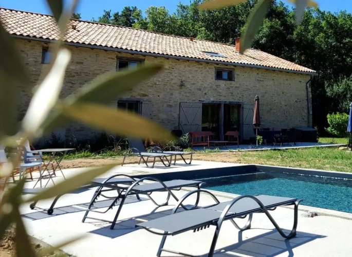 Standard Double room with pool view