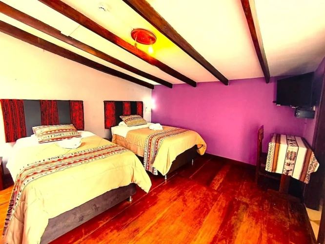 Standard Twin room with courtyard view
