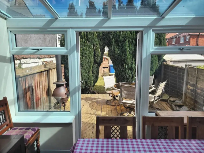 Cottage - Sleeps 4 - Garden - Parking