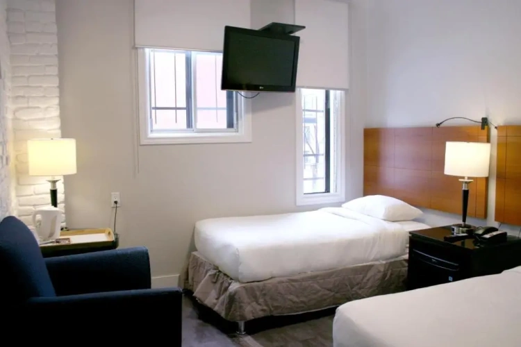 Twin room