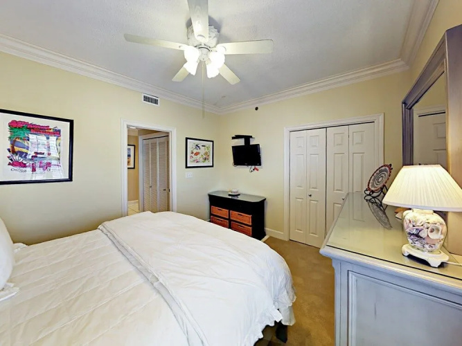 Phoenix VI Condominiums #1515 - 3 Br condo by RedAwning
