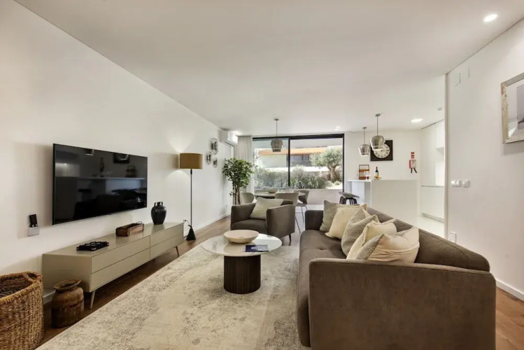 Del Mar Apartment - BT