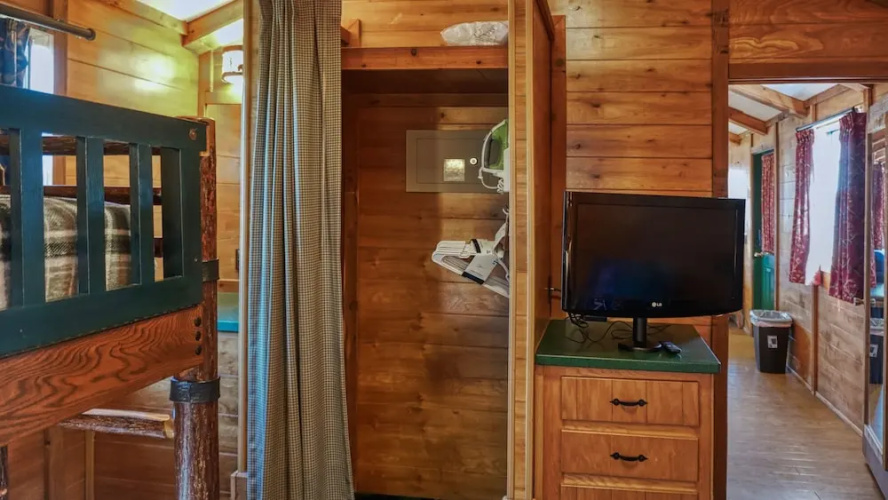 Lake Seminole Country Cabins