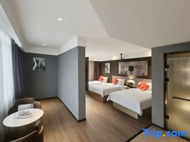 Business Triple room